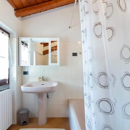 בית נופש Lera E Greta *